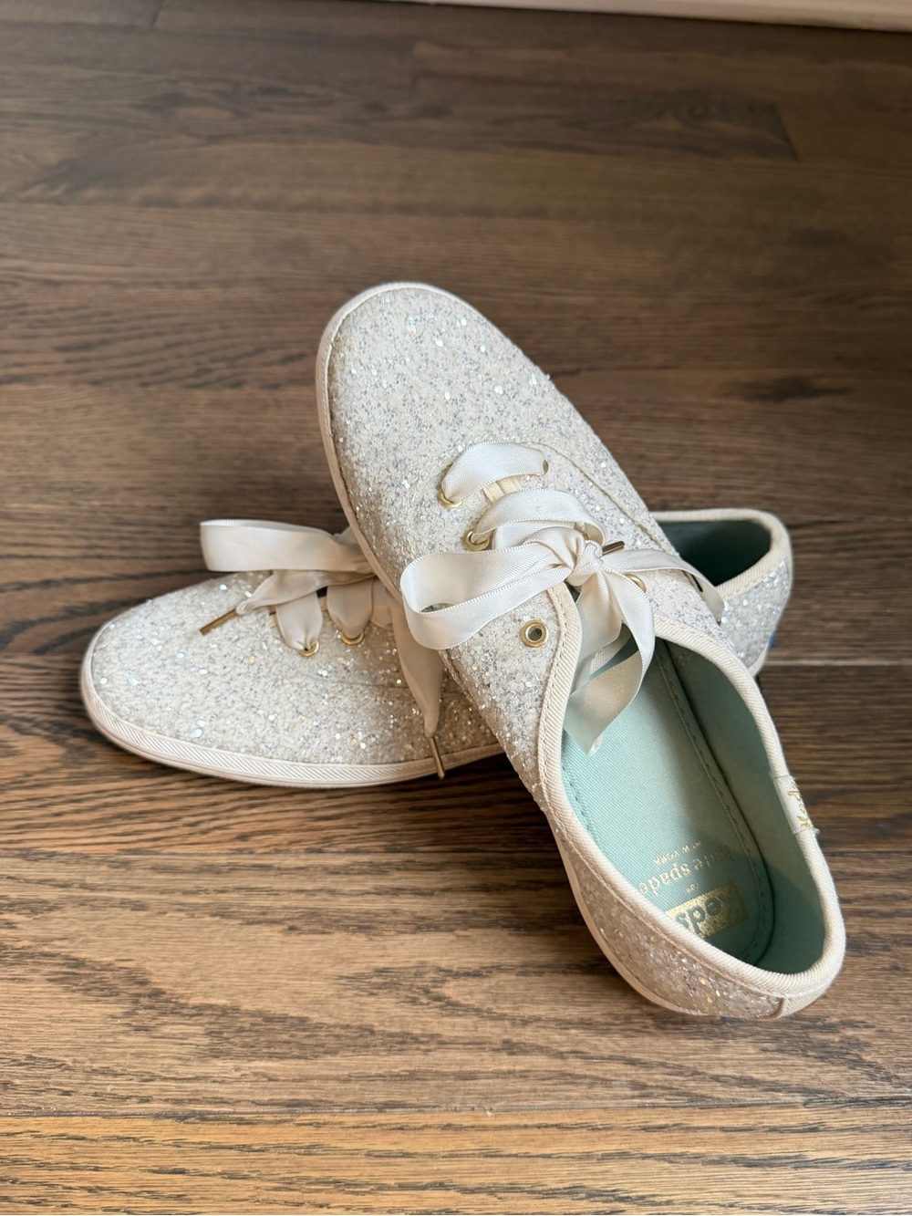 Kate Spade x Keds White Glitter Sequin Sneakers with Satin Ribbon Laces Sz 7 - Picture 4 of 5